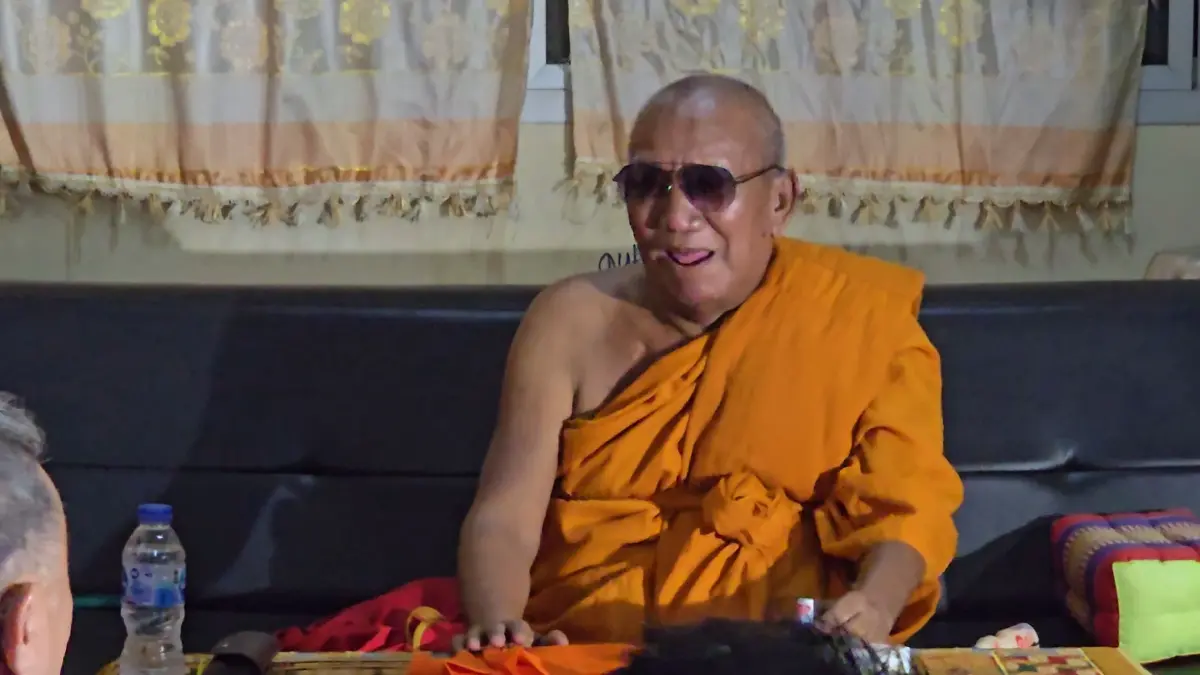 พระครูอดุลสารนิเทศ เจ้าอาวาสวัดป่าอดุลยาราม ขอนแก่น