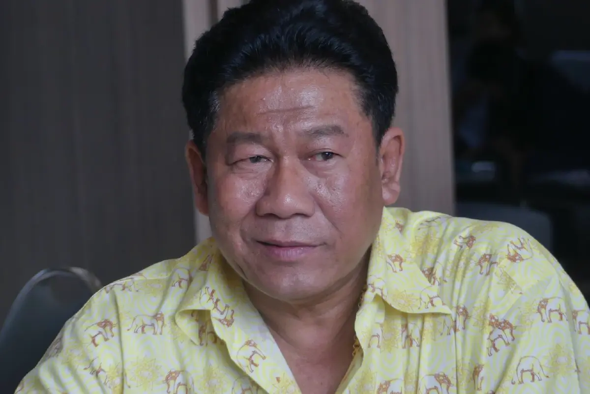 รู้จัก "ฉลอง เรี่ยวแรง" เจ้าพ่อเมืองนนท์ จากตำนาน "งูเห่าตัวพ่อ" สู่เส้นทางสีสันการเมืองไทย