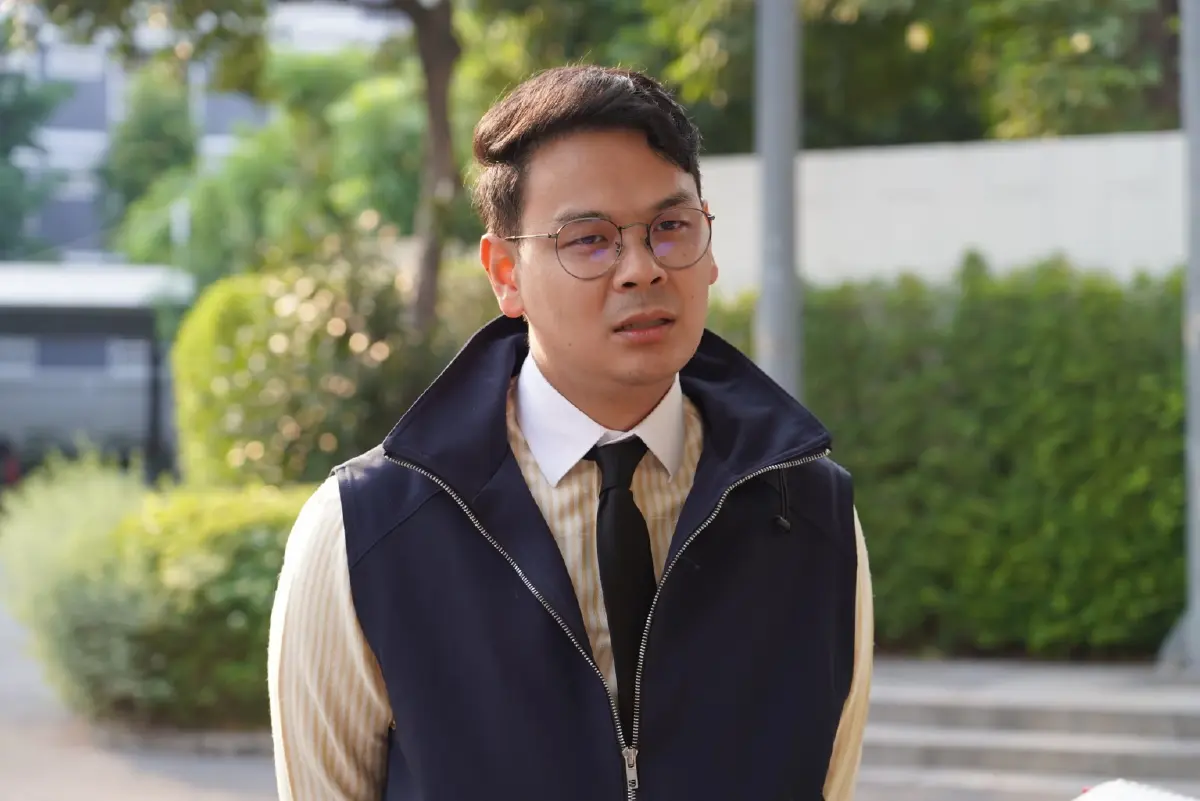 นายไชยชนก ชิดชอบ รมว.ดิจิทัลเพื่อเศรษฐกิจและสังคม 