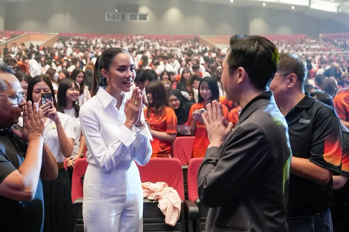 “ยศชนัน” ปลุกพลังเฟรชชี่ มธ. นับพัน ลั่น "ชีวิตนี้ต้องไม่สูญพันธุ์”