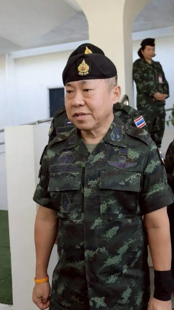 พล.อ.ชัยพฤกษ์ ด้วงประพัฒน์ เสนาธิการทหารบก