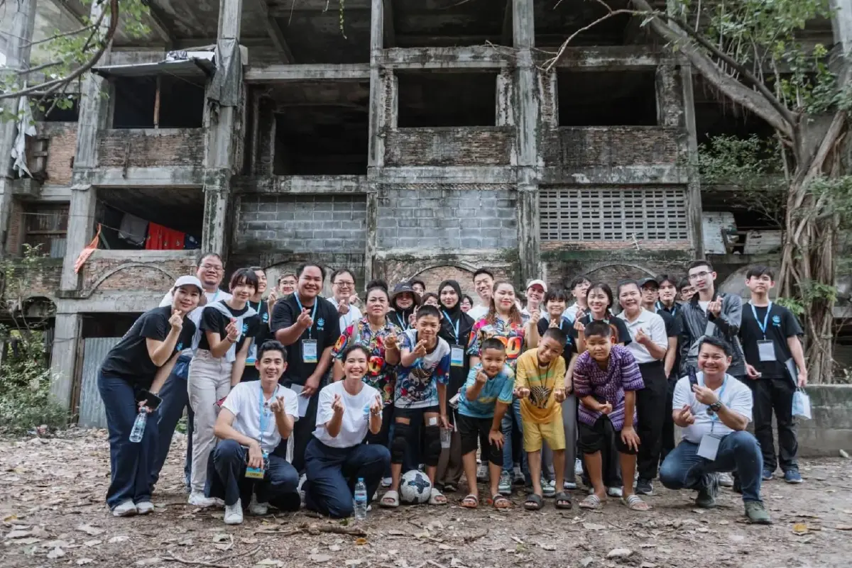 “รัดเกล้า” พา DIP16-ปชป.ถอดบทเรียนลงพื้นที่แก้ปัญหา “คนจนเมือง”