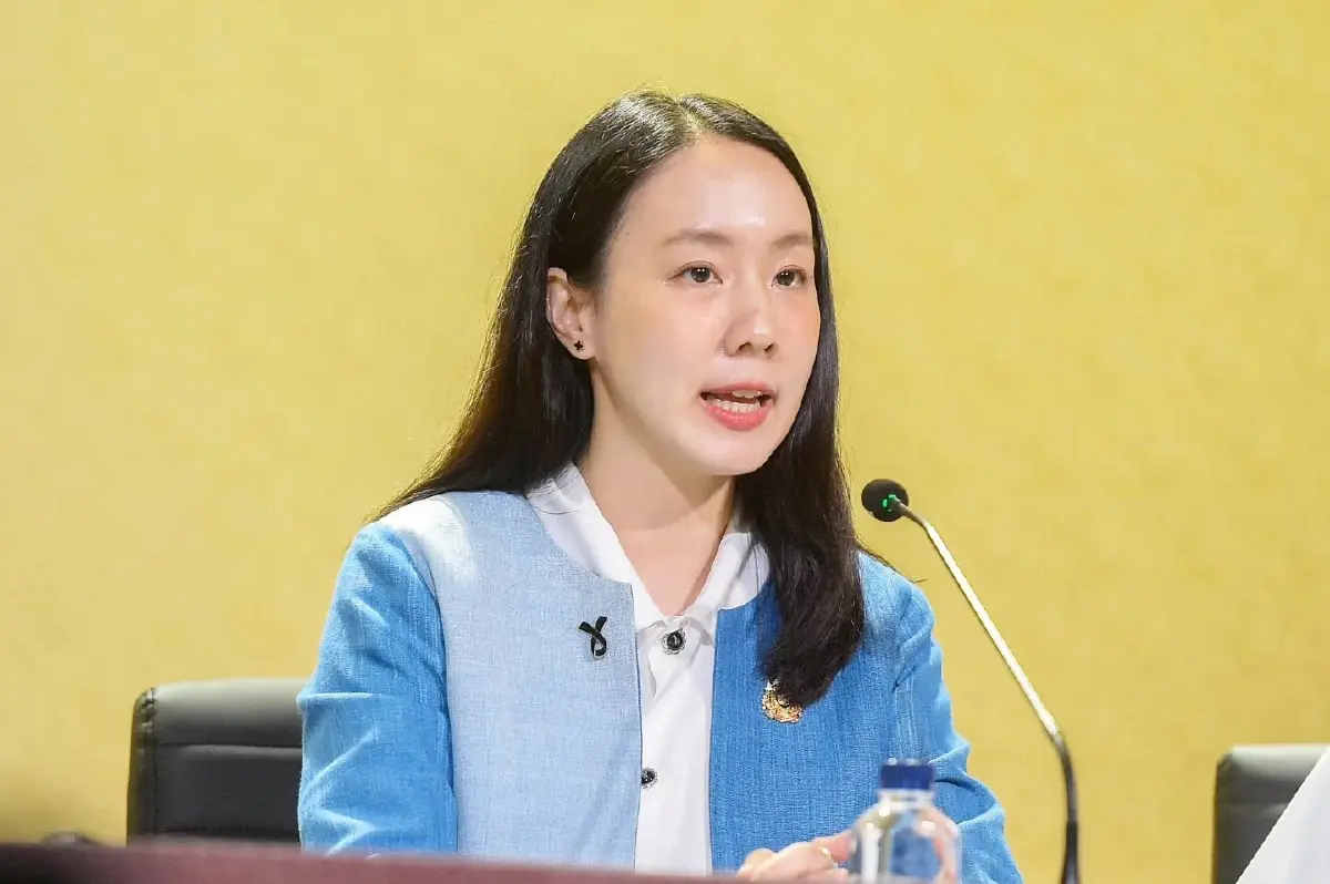 นางสาวลลิดา เพริศวิวัฒนา รองโฆษกประจำสำนักนายกรัฐมนตรี