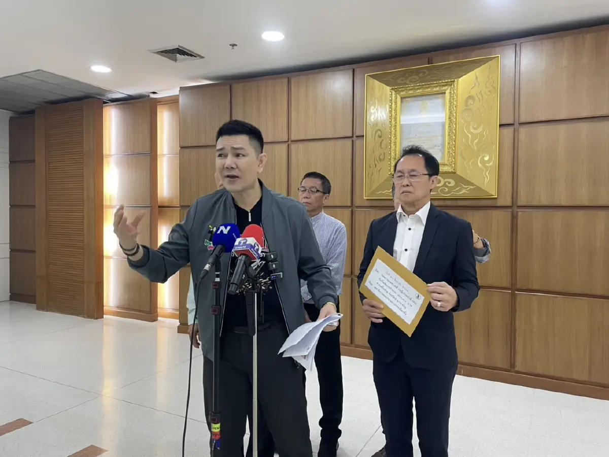 เดือด! "ทนายอั๋น" บุก กกต. จี้เอาผิด "ญาณี" ปมสินบน 8.6 แสน ขยายผลโยงนักการเมืองใหญ่