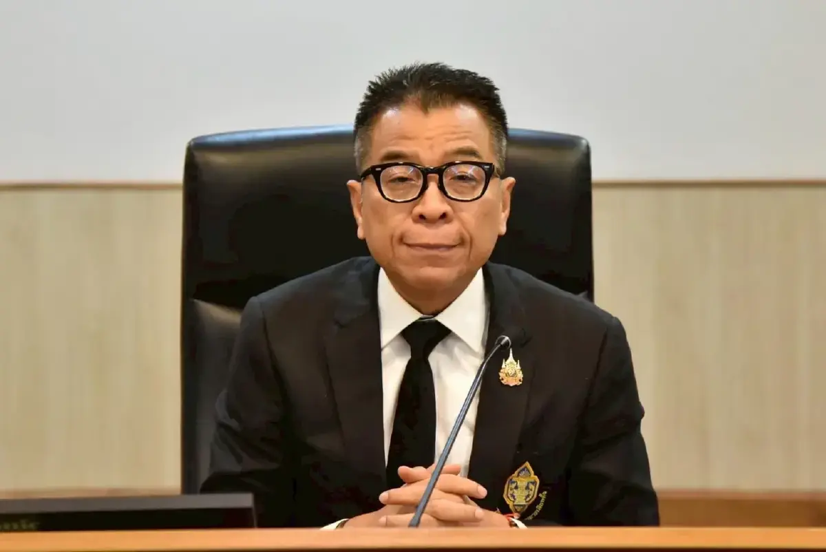 แสวง บุญมี เลขาธิการ กกต.