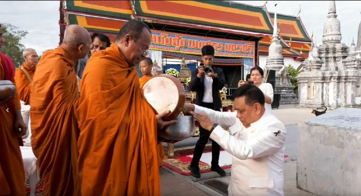 สืบสวนความจริง! ชะตากรรม "ไทยพุทธ" ชายแดนใต้ เหลือไม่ถึง 5 หมื่นคน - วิถีเปลี่ยนพระงดบิณฑบาต โจทย์ใหญ่รัฐบาล