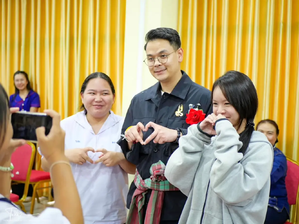 ภารกิจ “ไชยชนก” ลงพื้นที่เรณูนคร ผลักดัน TH-AI Passport