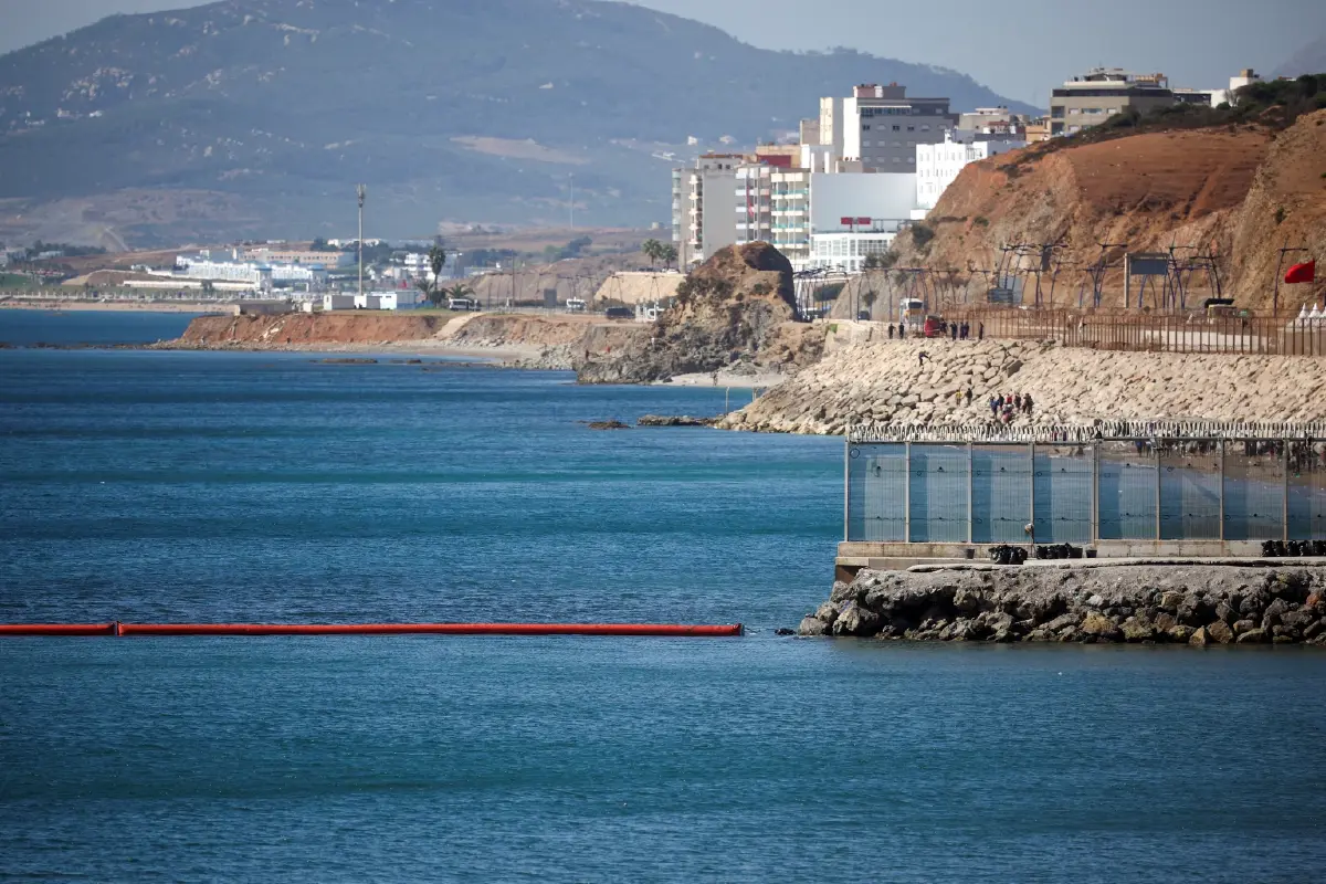 บริเวณชายแดนเมือง “เซอูตา” (Ceuta) ดินแดนปกครองตนเองของสเปนบนทวีปแอฟริกาเหนือ