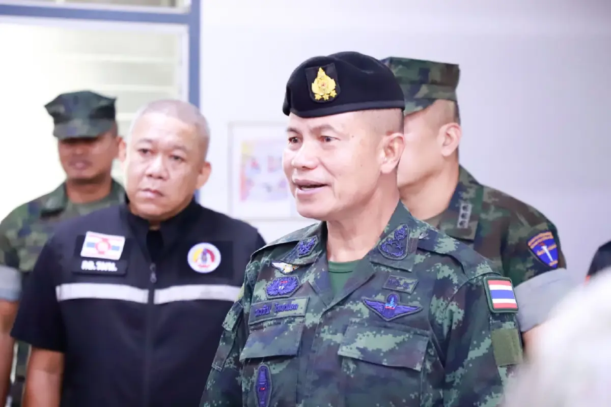 "แม่ทัพ 4" รุดเยี่ยม "เหยื่อความรุนแรงภาคใต้" ลั่นความปลอดภัยประชาชนคือภารกิจสำคัญ