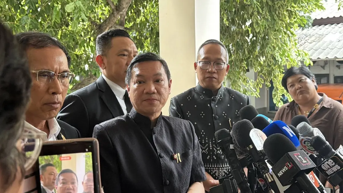 นายอรรษิษฐ์ สัมพันธรัตน์ ปลัดกระทรวงกรมมหาดไทย 