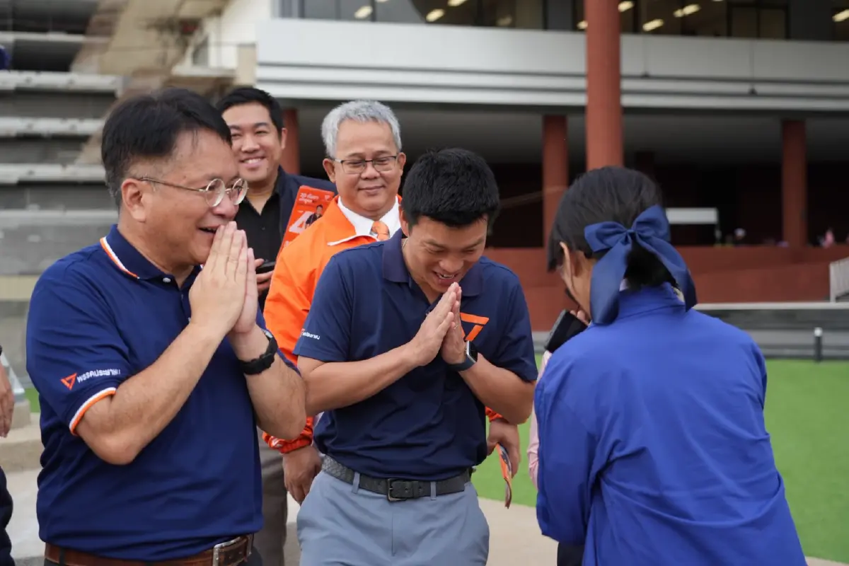 “เท้ง-ณัฐพงษ์” ควง “เดชรัต” รับฟังเสียงคนนนท์ เปิด  "5 นโยบายการศึกษา" ดูแลสวัสดิการ "ครู-เด็ก" เต็มที่