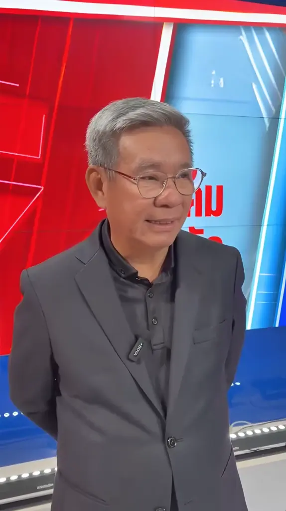 นายสมชัย ศรีสุทธิยากร อดีต กกต. 
