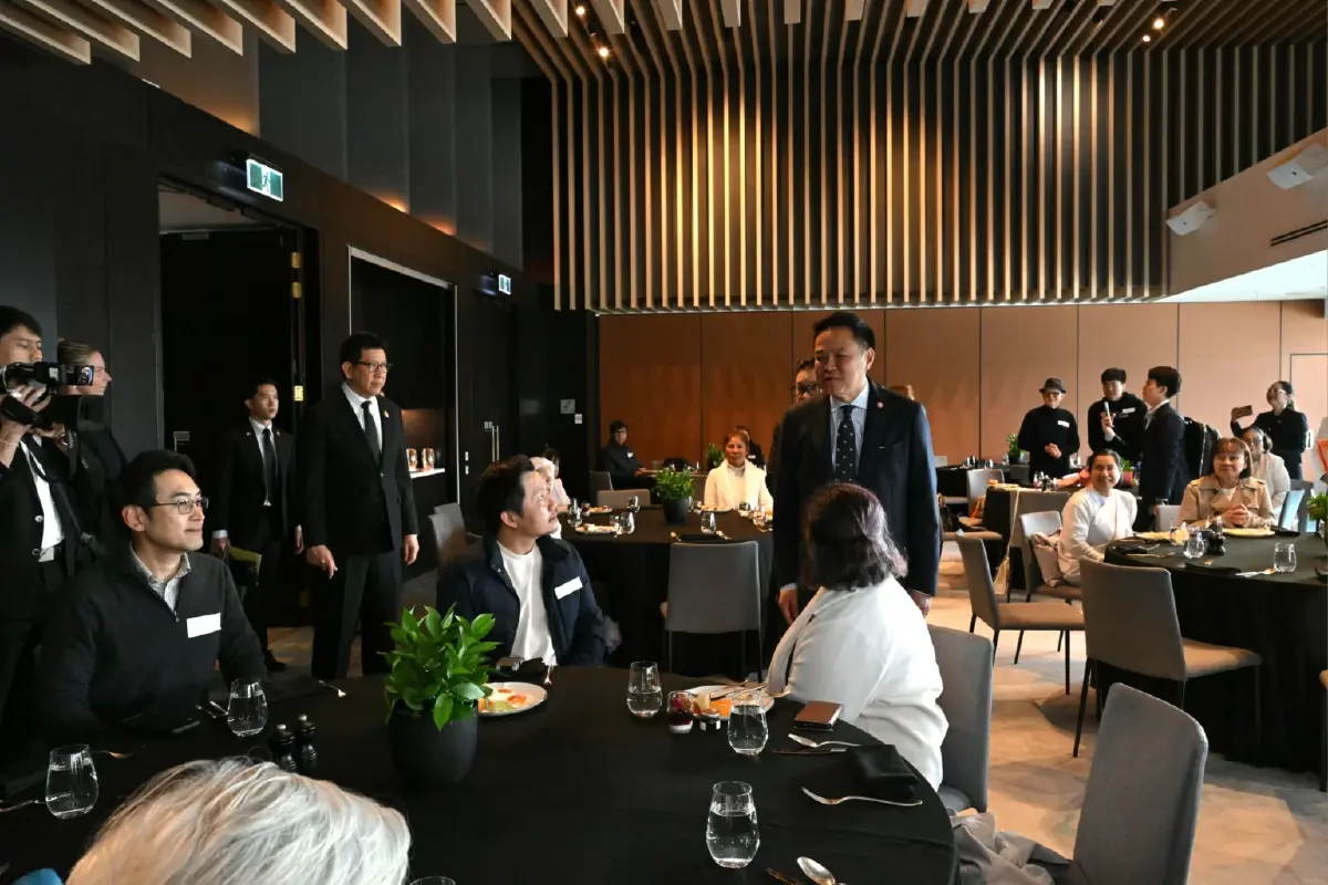 อนุทิน ชาญวีรกูล เข้าเยี่ยมชุมชนไทยในโอ๊คแลนด์