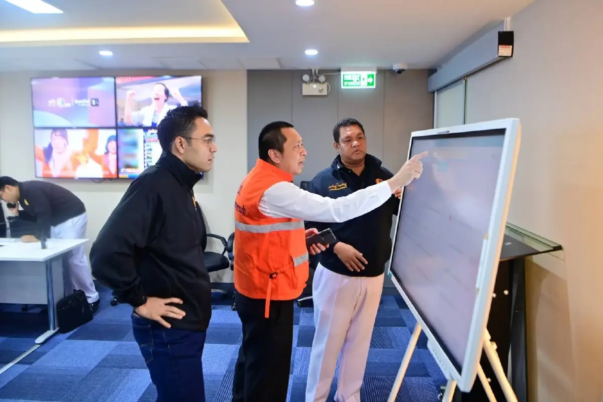 “เจเศรษฐ์-อรรษิษฐ์” ระดมเจ็ตสกี–เรือ–เฮลิคอปเตอร์ช่วยน้ำท่วมน่าน เตือนมวลน้ำถึง อ.เมือง พรุ่งนี้