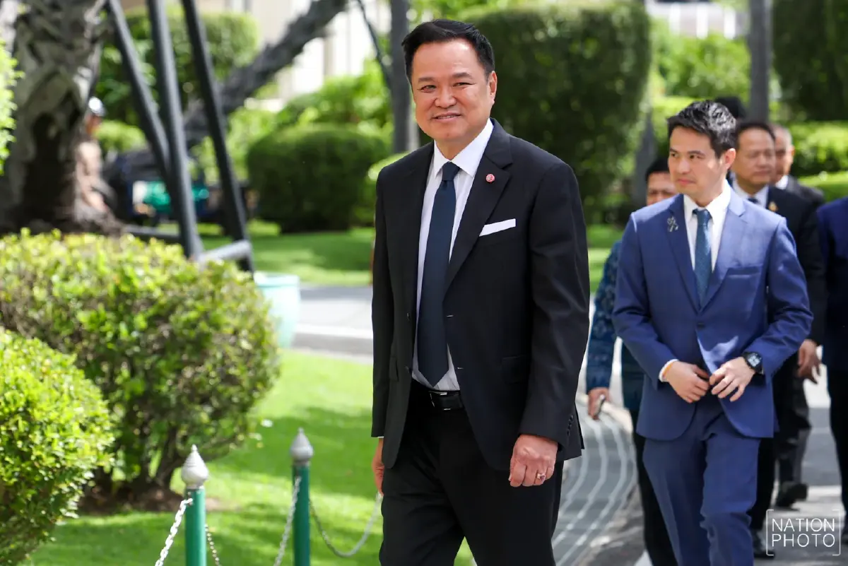 นายอนุทิน ชาญวีรกูล นายกรัฐมนตรีและรัฐมนตรีว่าการกระทรวงมหาดไทย