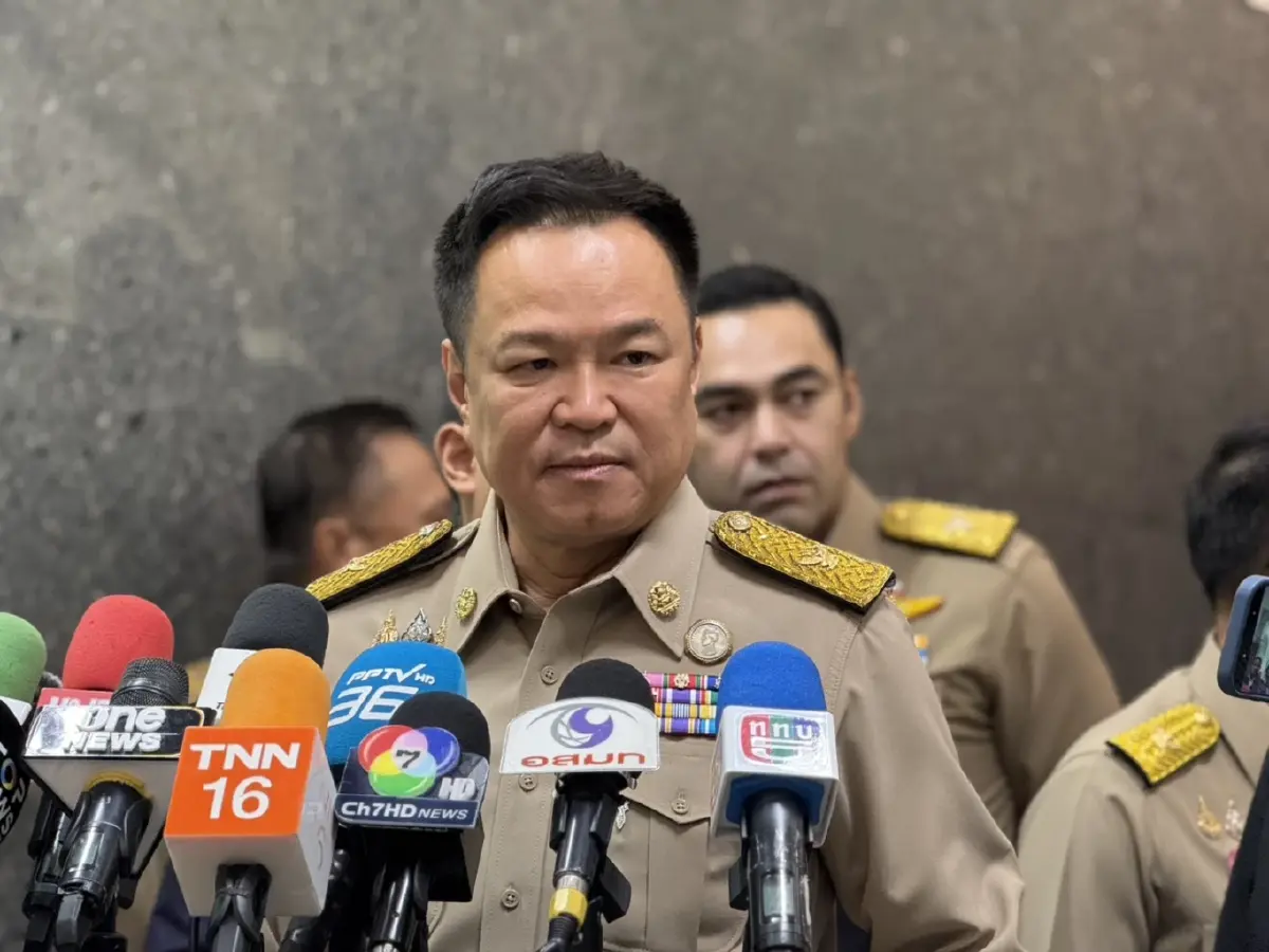 อนุทิน ชาญวีรกูล นายกรัฐมนตรี และรมว.มหาดไทย