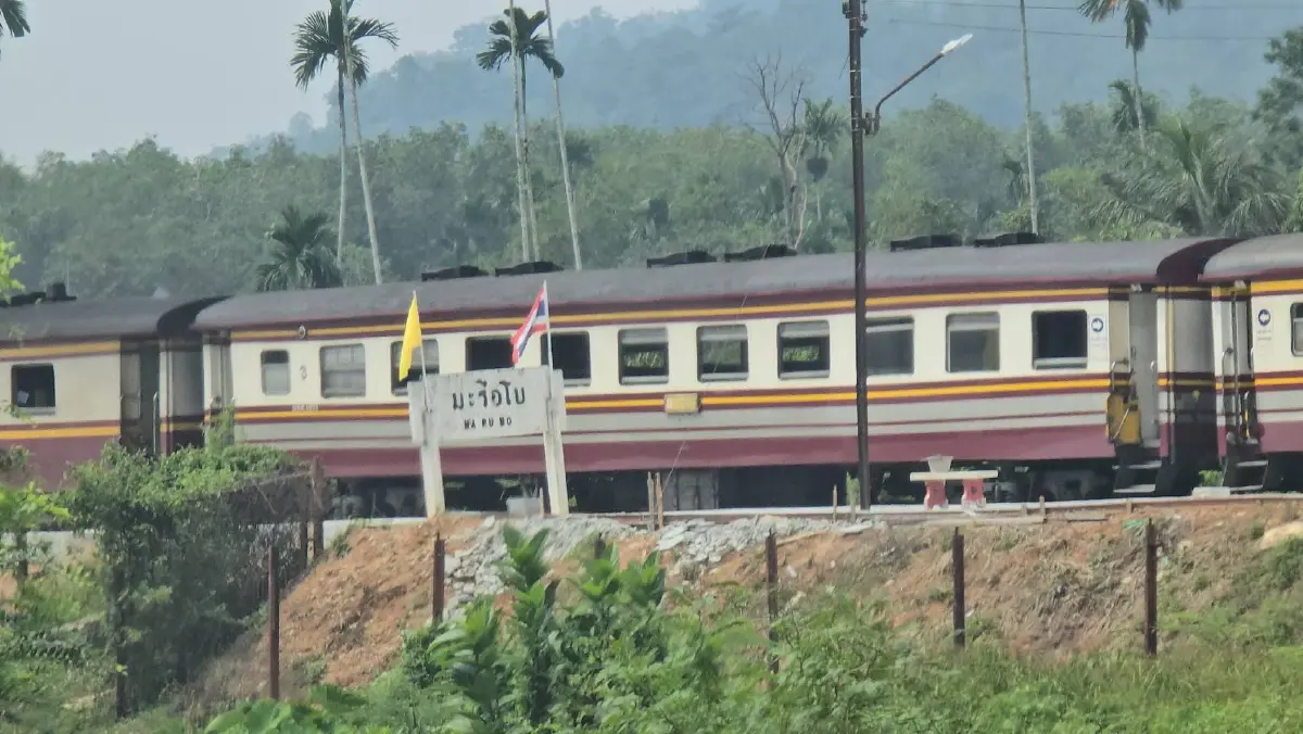 ด่วน! รวบผู้ต้องสงสัยป่วนนราฯ 1 ราย - เร่งกู้รางรถไฟโดนบึ้ม