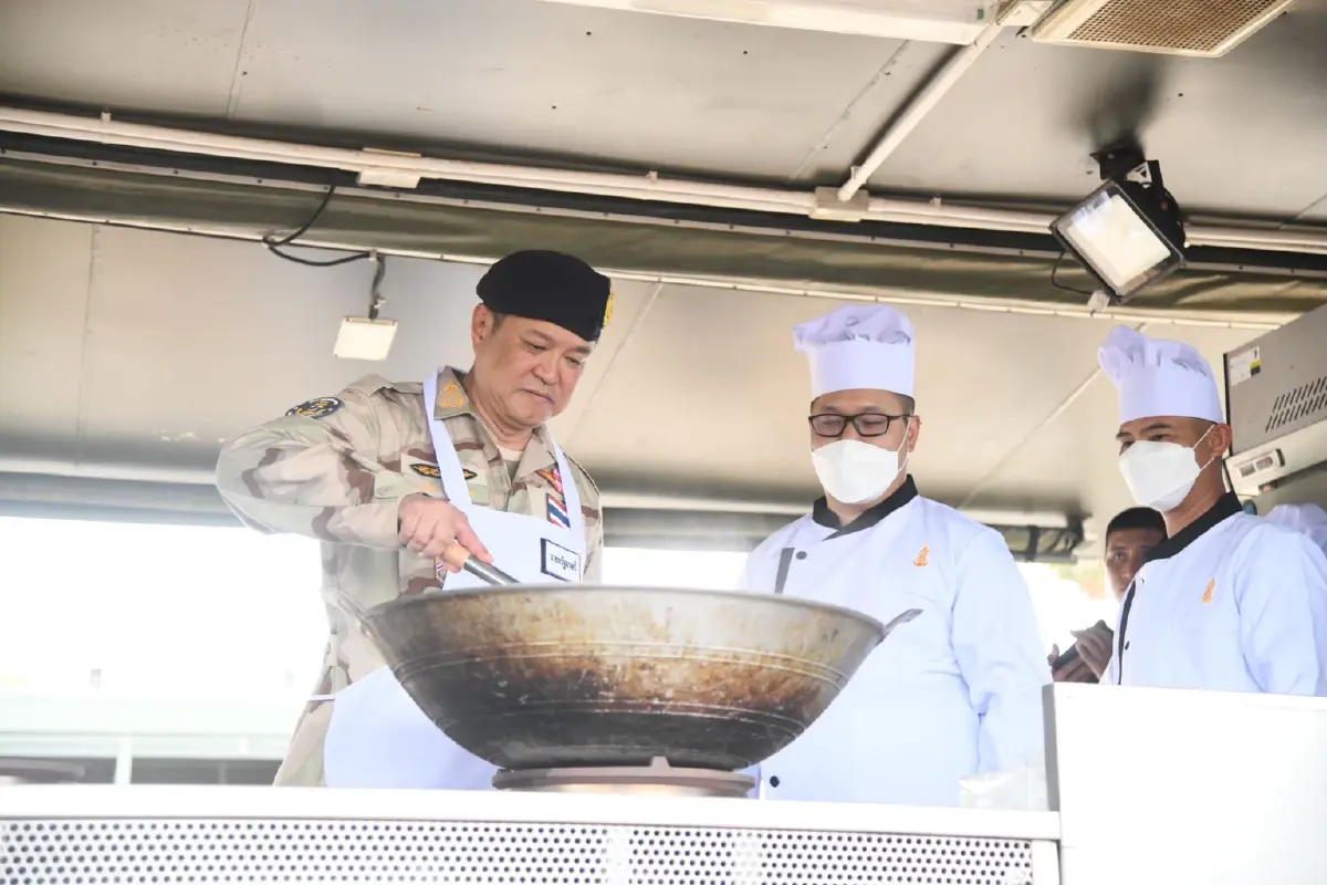 'อนุทิน' ขึ้นเรือหลวงจักรีนฤเบศร ตรวจ ทร. เล็งเสริมยุทโธปกรณ์