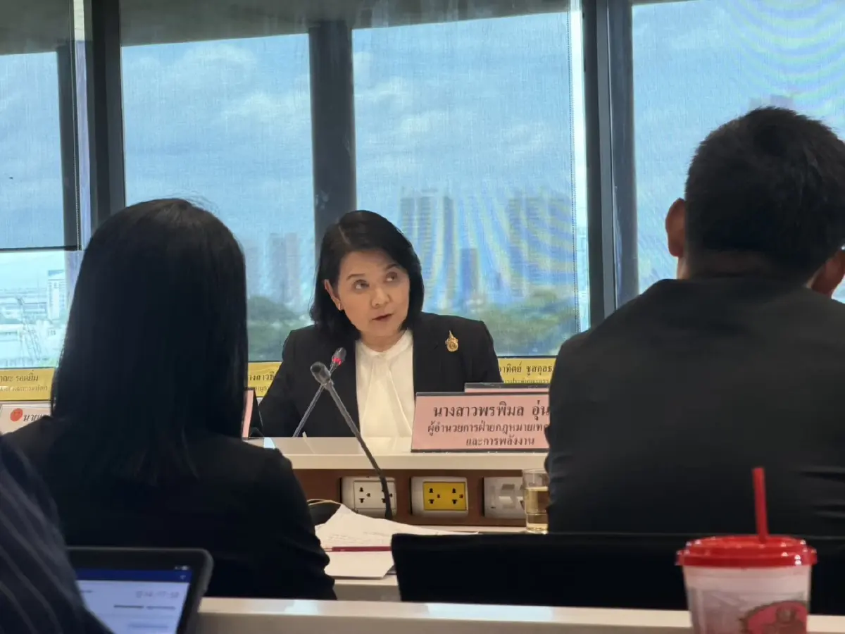 ร้อนระอุ! "กมธ.การเมือง" ผ่าปมวุ่น "กสทช." ซัดกันนัวปมสถานะ "นพ.สรณ" เสียงแตกต้อง "รอโปรดเกล้าฯ" หรือไม่