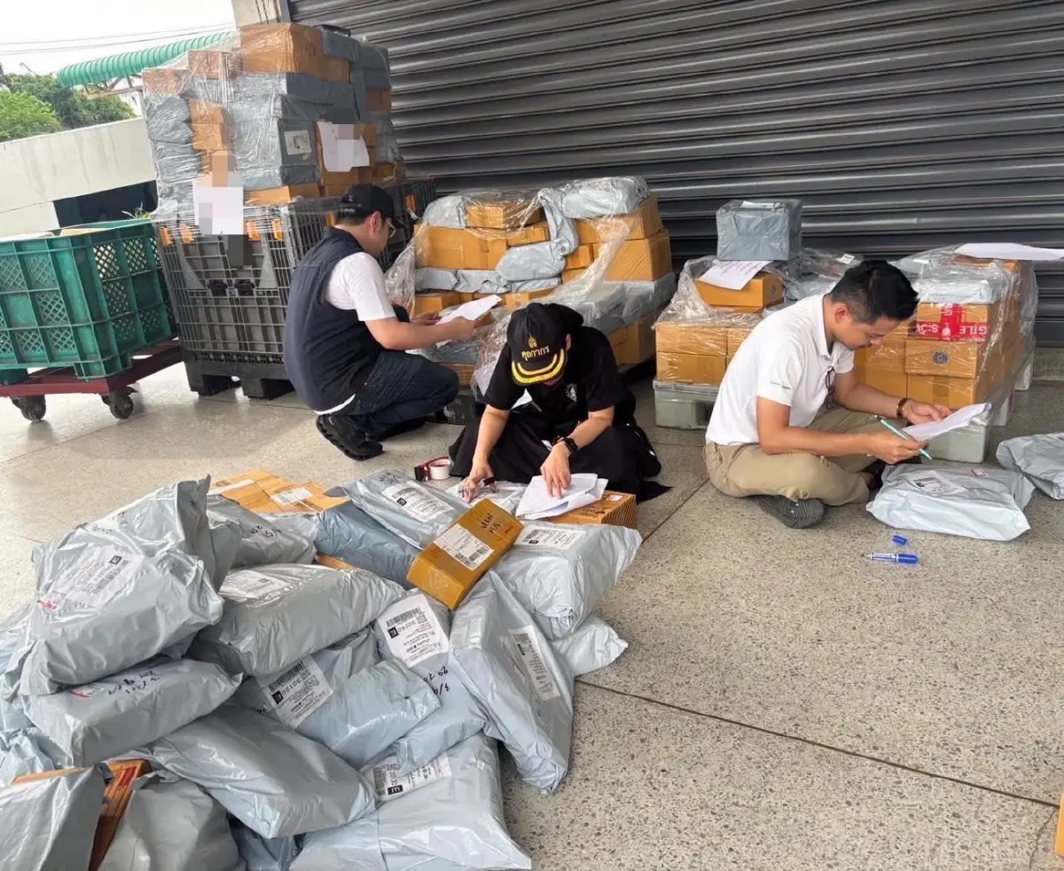 “ด่านศุลกากรช่องจอม-ไปรษณีย์โคราช” ลุยจับ “บุหรี่เถื่อน” 14 ล้าน