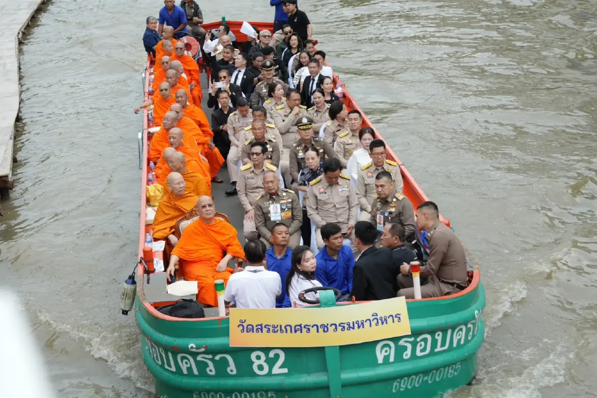 นายกฯ อนุทิน ล่องคลองรัตนโกสินทร์ พระ 120 รูป ฟื้นฟูเมืองยั่งยืน