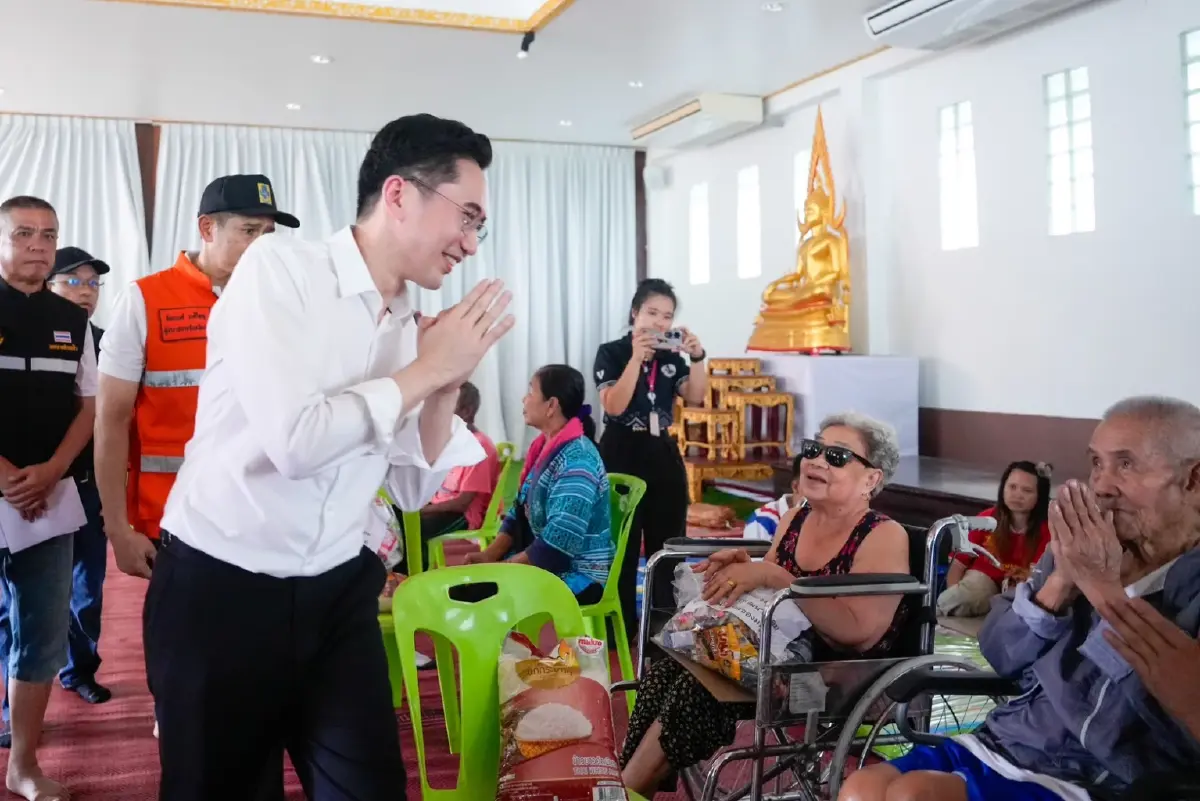 นายยศชนัน วงศ์สวัสดิ์ รองนายกรัฐมนตรี และ รมว.อว.
