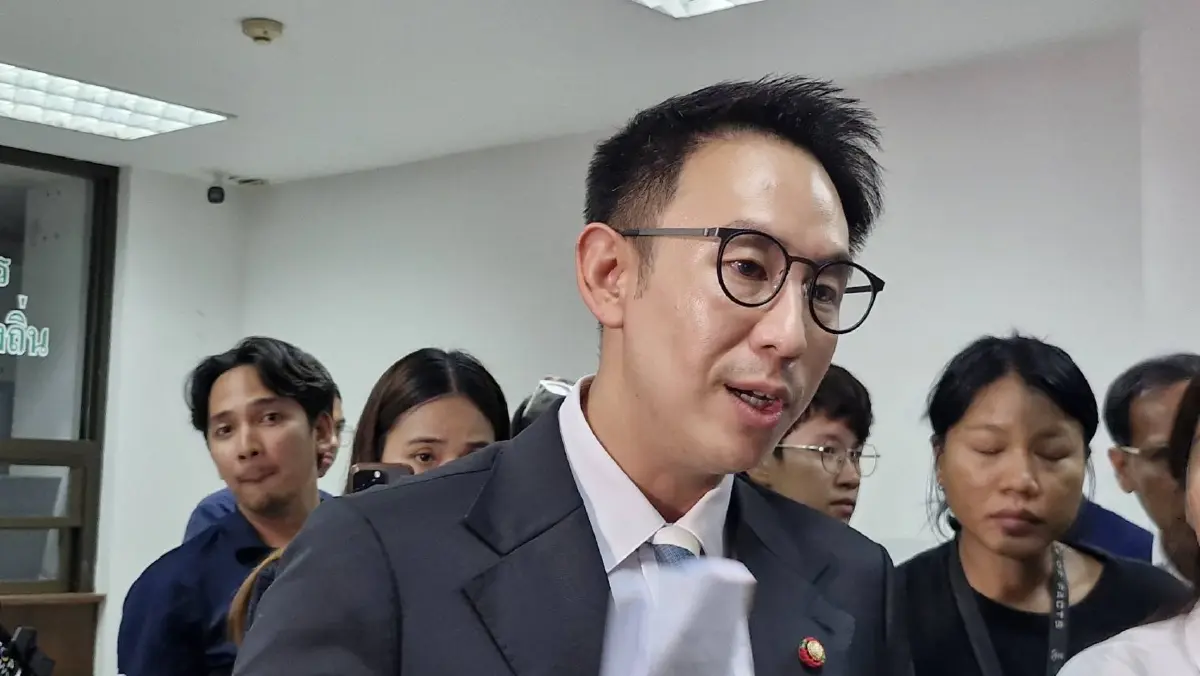 นายวรศิษฎ์ เลียงประสิทธิ์ รัฐมนตรีช่วยว่าการกระทรวงมหาดไทย