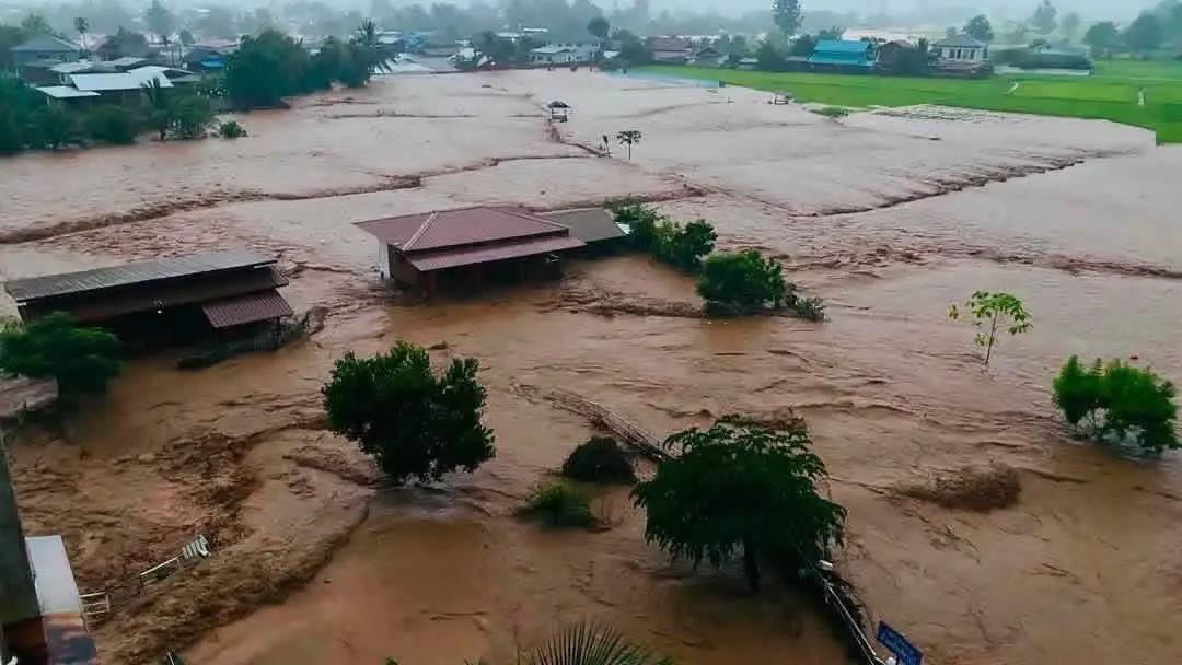 ด่วน! ฝนถล่มหนัก อ.ปัว จ.น่าน น้ำท่วมบ้านเรือนประชาชน ถนน สะพานขาด