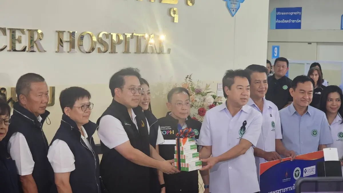 นายพัฒนา พร้อมพัฒน์ รัฐมนตรีว่าการกระทรวงสาธารณสุข 