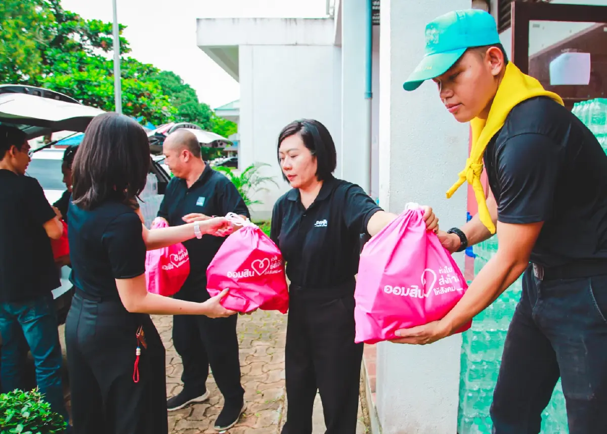 ออมสินเร่งสปีดส่ง “ถุงออมสินห่วงใย” 500 ชุด บรรเทาทุกข์ชาวน่านหลังน้ำป่าทะลัก
