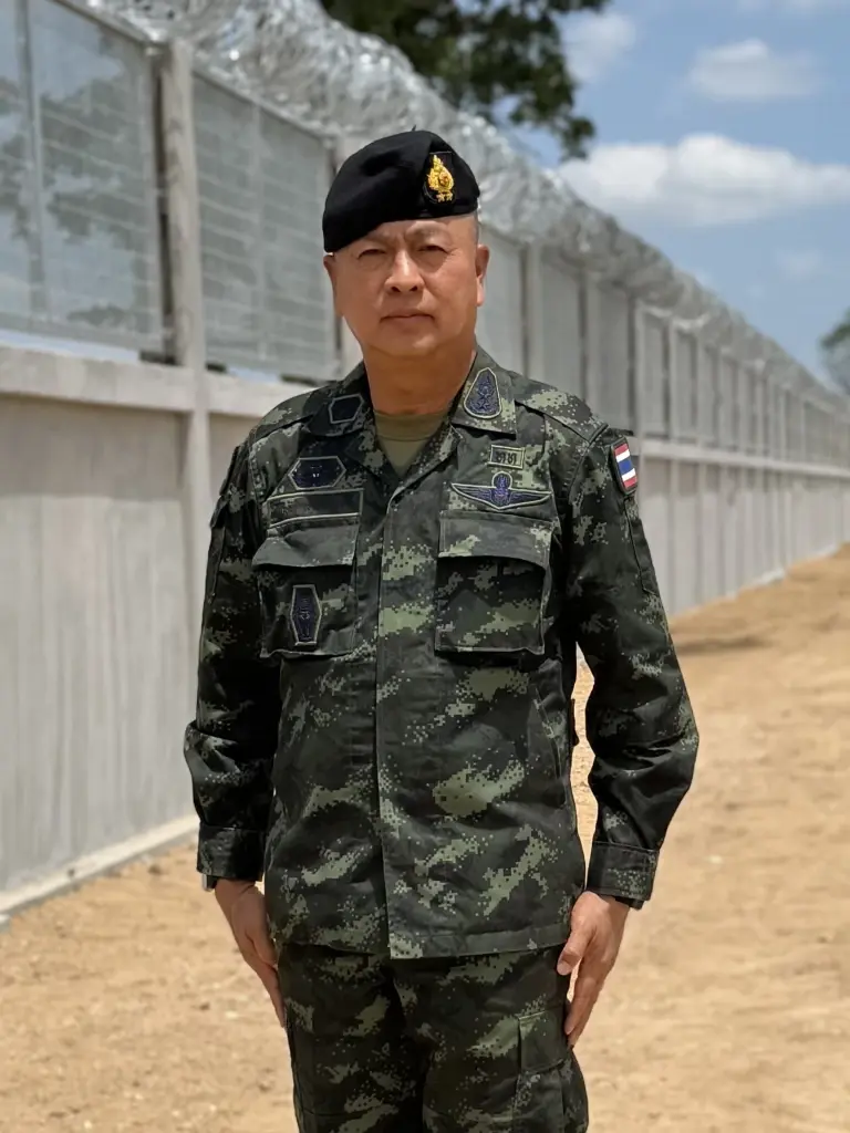 พลตรีวิทัย ลายถมยา โฆษกกองบัญชาการกองทัพไทย 
