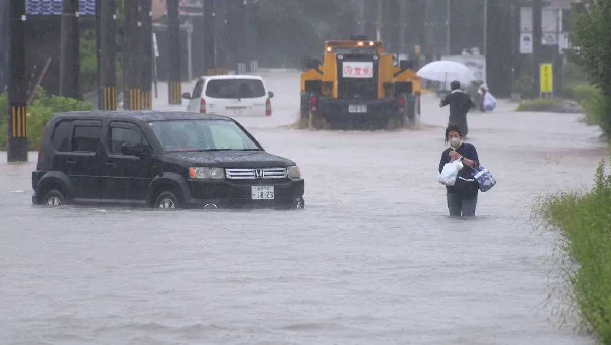 ญี่ปุ่น ยกระดับเตือนภัยฝนตกหนัก "ระดับ 5" แม่น้ำหลายสายล้นตลิ่ง
