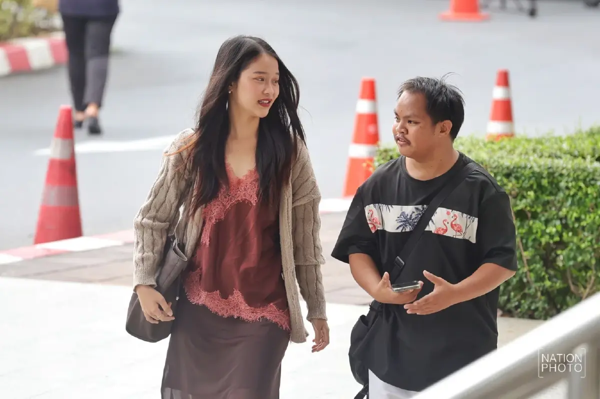 ศาลอาญาจำคุก ตะวัน 2 ปี ไม่รอลงอาญา ผิด ม.112 ทนายความกำลังยื่นประกันตัว