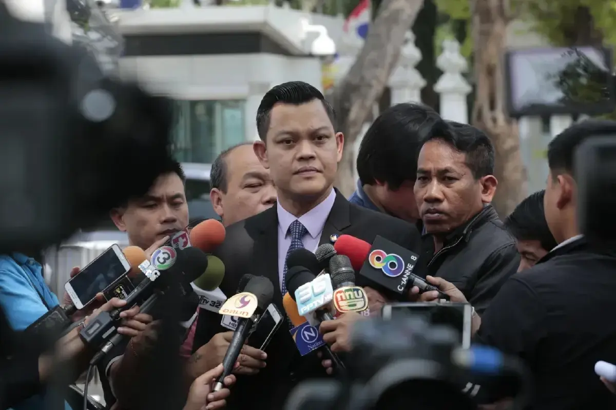 นายธนกร วังบุญคงชนะ สส.บัญชีรายชื่อ พรรคภูมิใจไทย และอดีตรัฐมนตรีว่าการกระทรวงอุตสาหกรรม