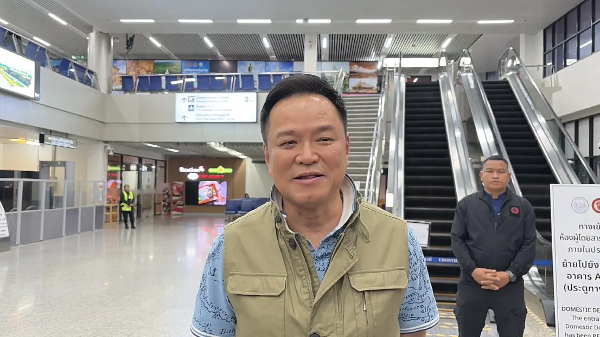 นายอนุทิน ชาญวีรกูล นายกรัฐมนตรีและรัฐมนตรีว่าการกระทรวงมหาดไทย ในฐานะหัวหน้าพรรคภูมิใจไทย 