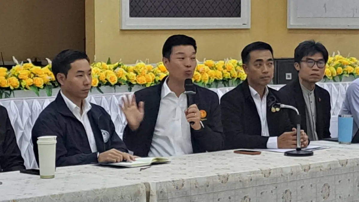 ผู้นำฝ่ายค้าน ลุยปราจีนฯ ปราบขยะพิษ-โรงงานเถื่อน จี้ทบทวน EEC