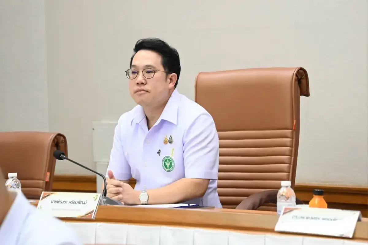นายพัฒนา พร้อมพัฒน์ รัฐมนตรีว่าการกระทรวงสาธารณสุข (สธ.) 