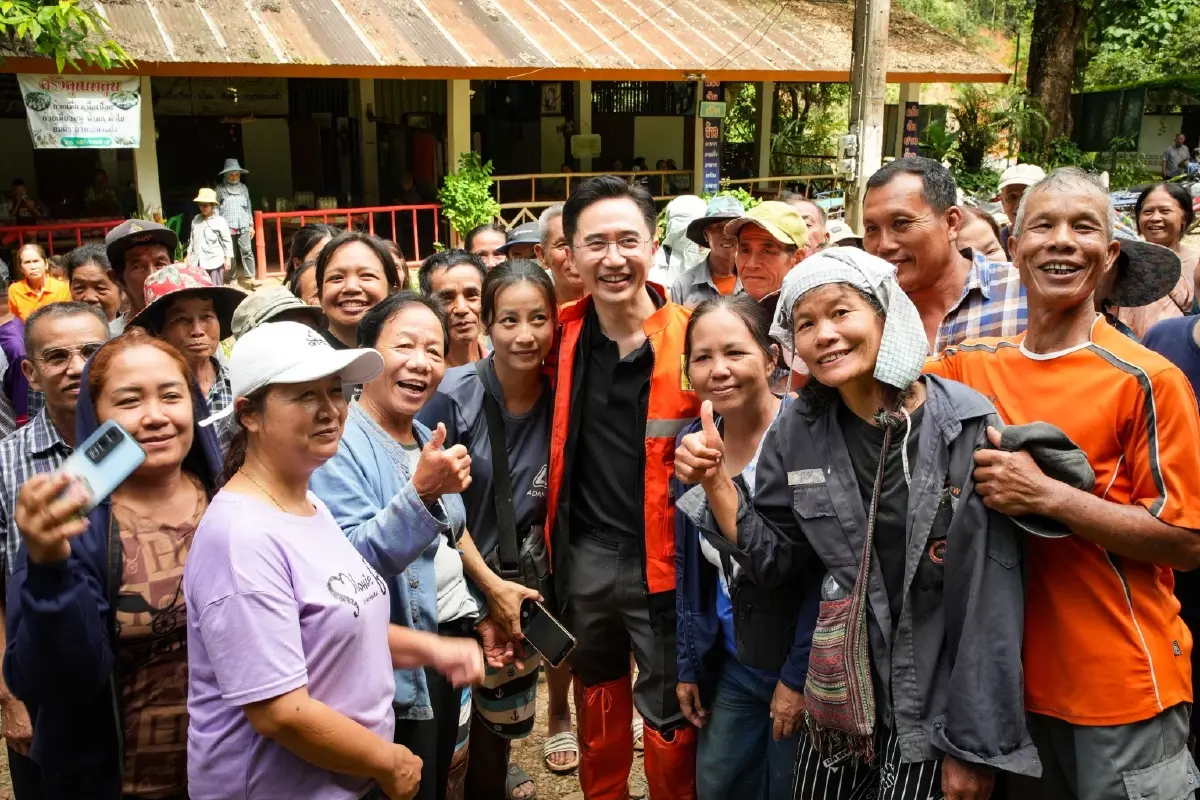 “ยศชนัน” ปักหลักน่าน ลุยปัวเร่งเชื่อมสะพานชั่วคราวช่วยชาวบ้าน