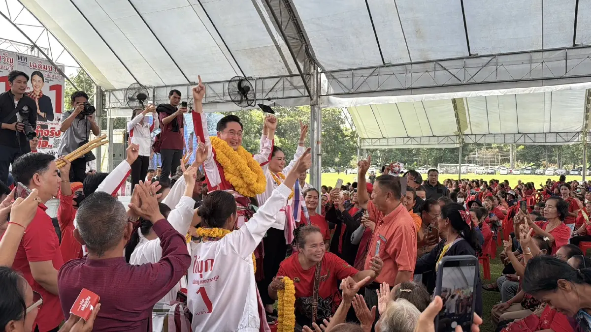 เพื่อไทยเปิดเวทีใหญ่โค้งสุดท้าย “ยศชนัน-ณัฐวุฒิ” ช่วย “ไข่มุก” ชิงนายก อบจ.กาฬสินธุ์