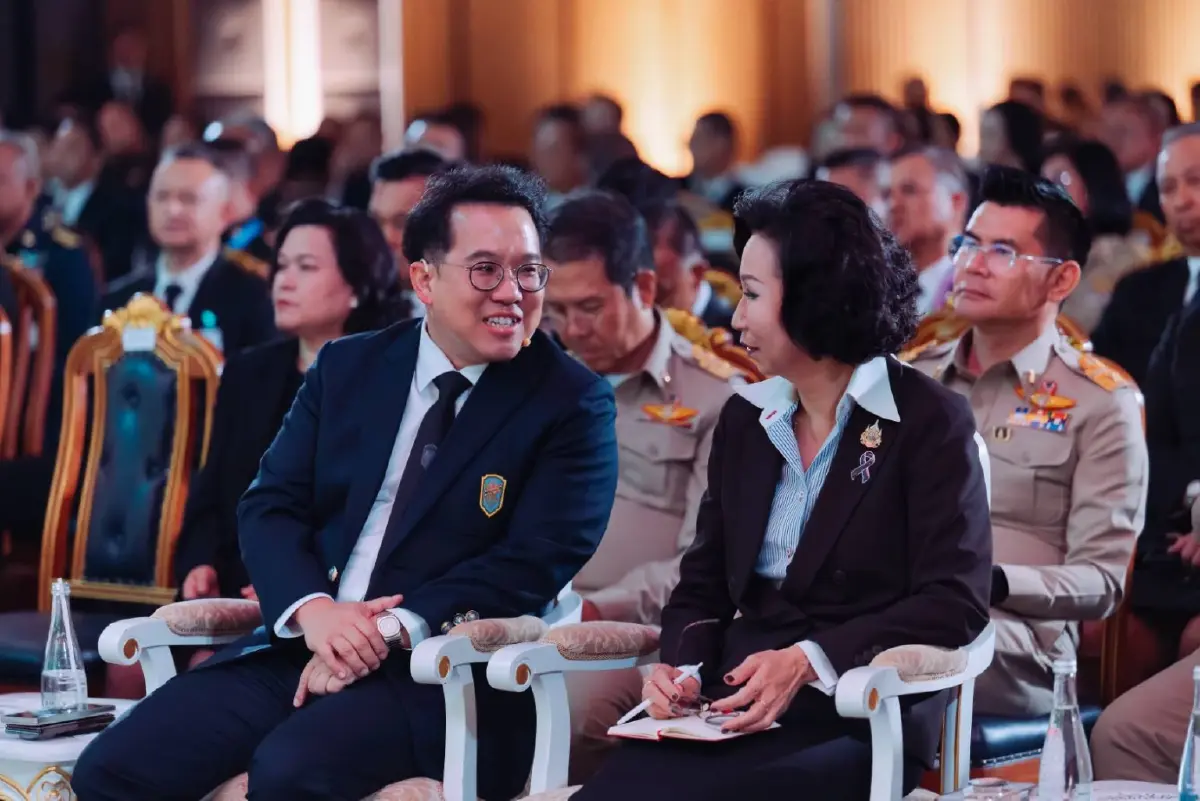 "อดุลย์" ปลุกวิธีคิดผู้นำบนเวที วปอ.บอ. รุ่น 3 ปั้น 5 ขีดความสามารถประเทศ