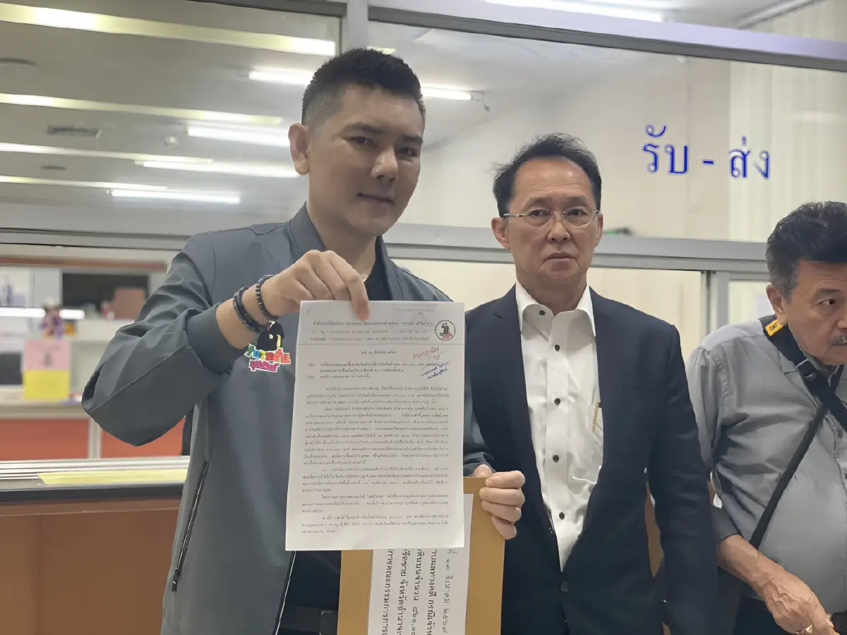 เดือด! "ทนายอั๋น" บุก กกต. จี้เอาผิด "ญาณี" ปมสินบน 8.6 แสน ขยายผลโยงนักการเมืองใหญ่