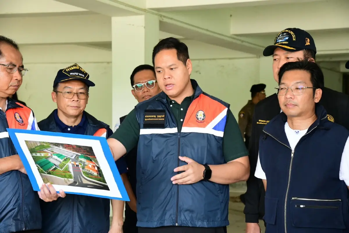 นายสรรเพชญ บุญญามณี รัฐมนตรีช่วยว่าการกระทรวงคมนาคม