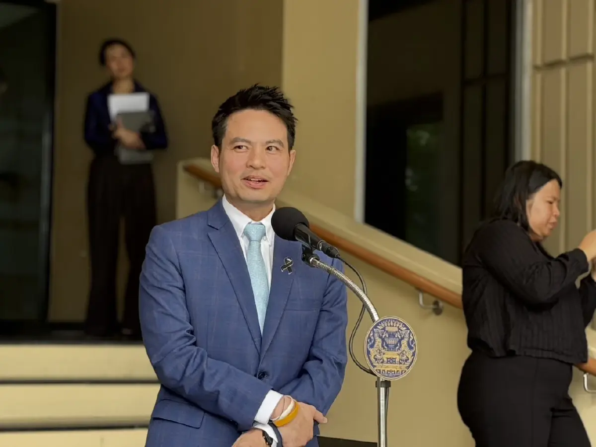 ภราดร ปริศนานันทกุล รัฐมนตรีประจำสำนักนายกรัฐมนตรี