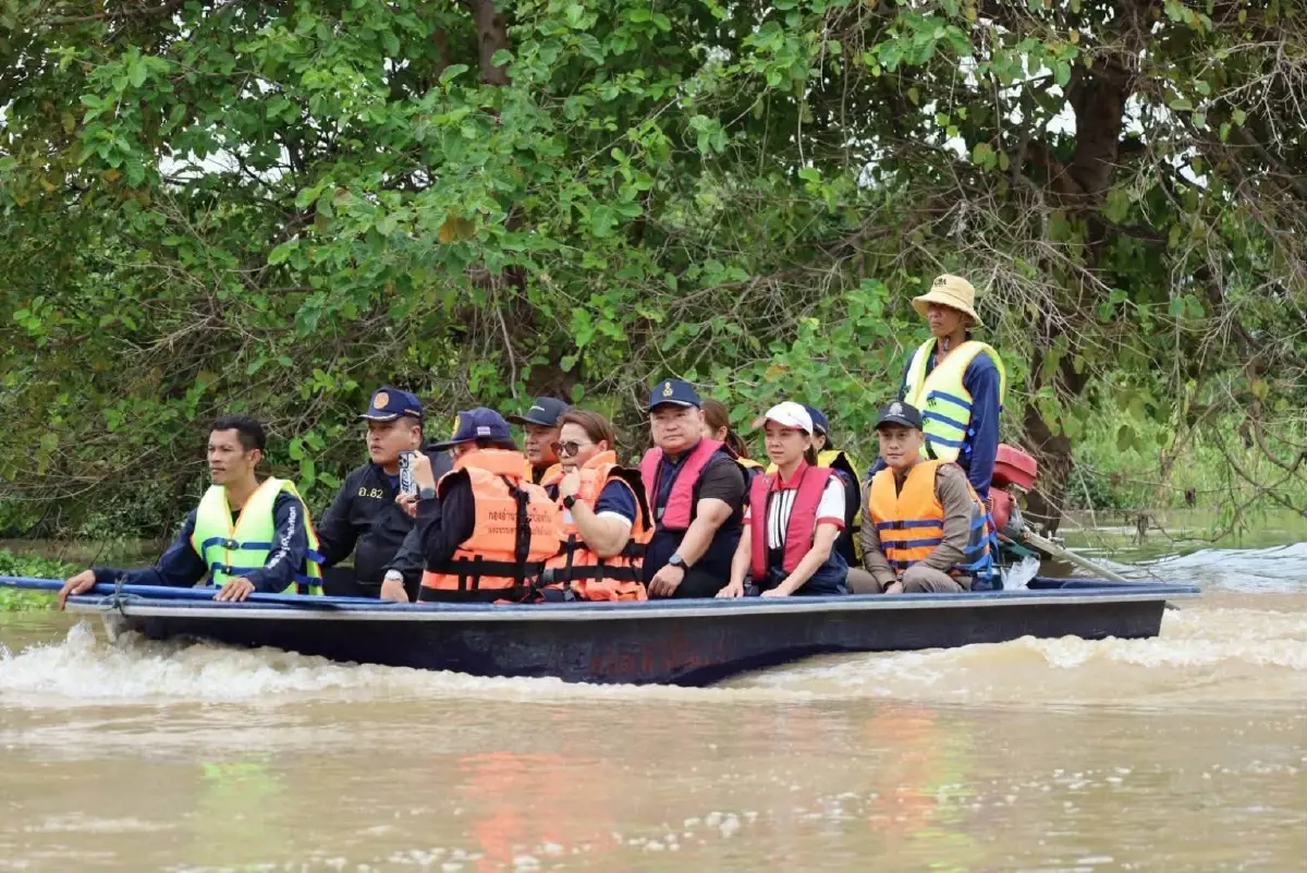 ด่วน! "ผู้ว่าฯอยุธยา" ลุยตรวจรับมือ น้ำเจ้าพระยา สั่งระดมบังเกอร์กั้นโบราณสถาน-เร่งช่วยกลุ่มเปราะบาง
