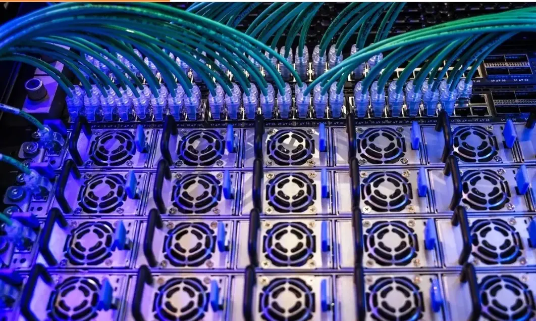 รายงานเสนอสหรัฐฯ บอมบ์ Data Center จีน สกัดผงาดผู้นำ AI โลก