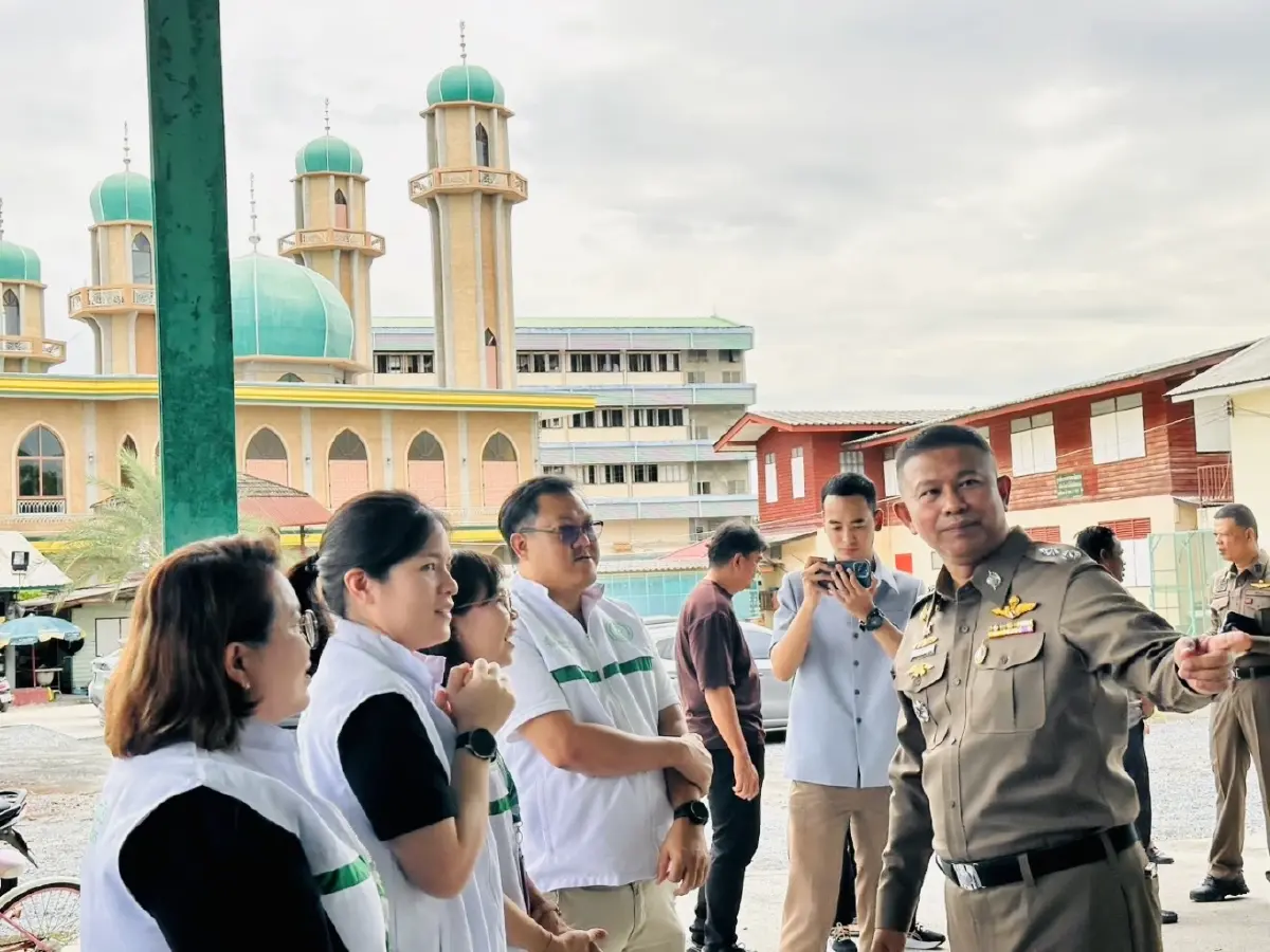 'รองจ๋อ' ลุยสุเหร่าจรเข้ขบ ดันตำบลยั่งยืนสกัดยาเสพติด