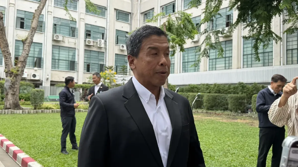 ด่วน! "ชัชชาติ" สั่งเบรก Data Center ขนาดใหญ่ พลังงานลุยตรวจ! ย่านรามคำแหงซุกน้ำมันเกือบ 5 แสนลิตร