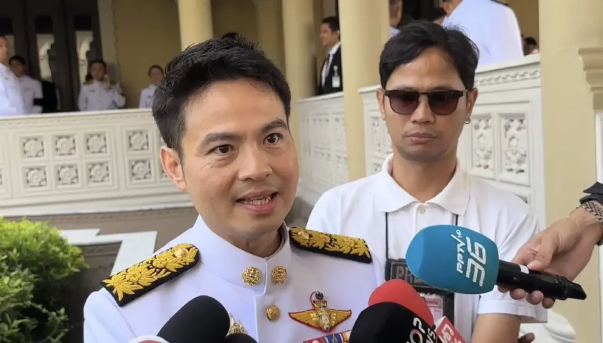 นายภราดร ปริศนานันทกุล รัฐมนตรีประจำสำนักนายกรัฐมนตรี