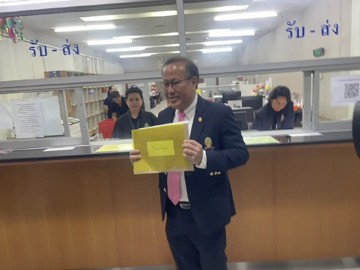 "หมอตุลย์" บุกจี้ "กกต." ทบทวนมติ "ฮั้ว สว." ฟัน 229 ราย พร้อมเอาผิด "3 พยานกลับคำให้การ"