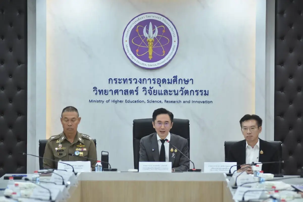 อว.สั่งปิดพื้นที่อุเทนถวาย-ปทุมวัน 3 เดือน ย้ายที่เรียนแก้ขัดแย้ง